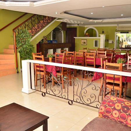 El Portal Inn Ταγκμπιλαράν Εξωτερικό φωτογραφία