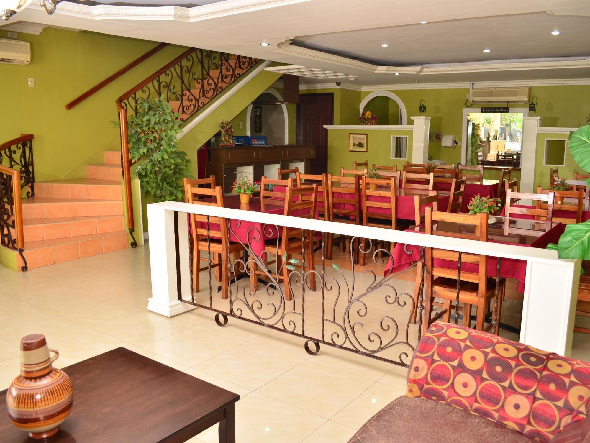El Portal Inn Ταγκμπιλαράν Εξωτερικό φωτογραφία