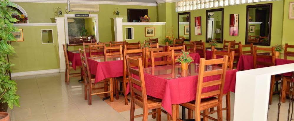 El Portal Inn Ταγκμπιλαράν Εξωτερικό φωτογραφία