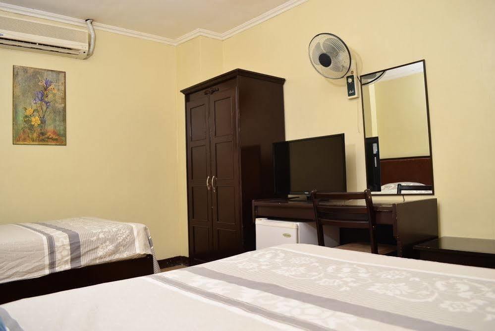 El Portal Inn Ταγκμπιλαράν Εξωτερικό φωτογραφία